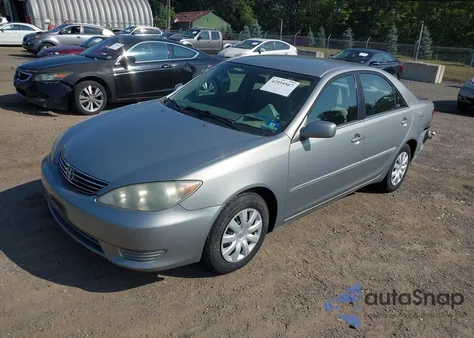 2005 Toyota Camry Le из США, поврежденный, VIN 4T1BE32K55U572753